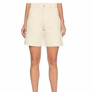 DL1961 Women's Cream Bermudas